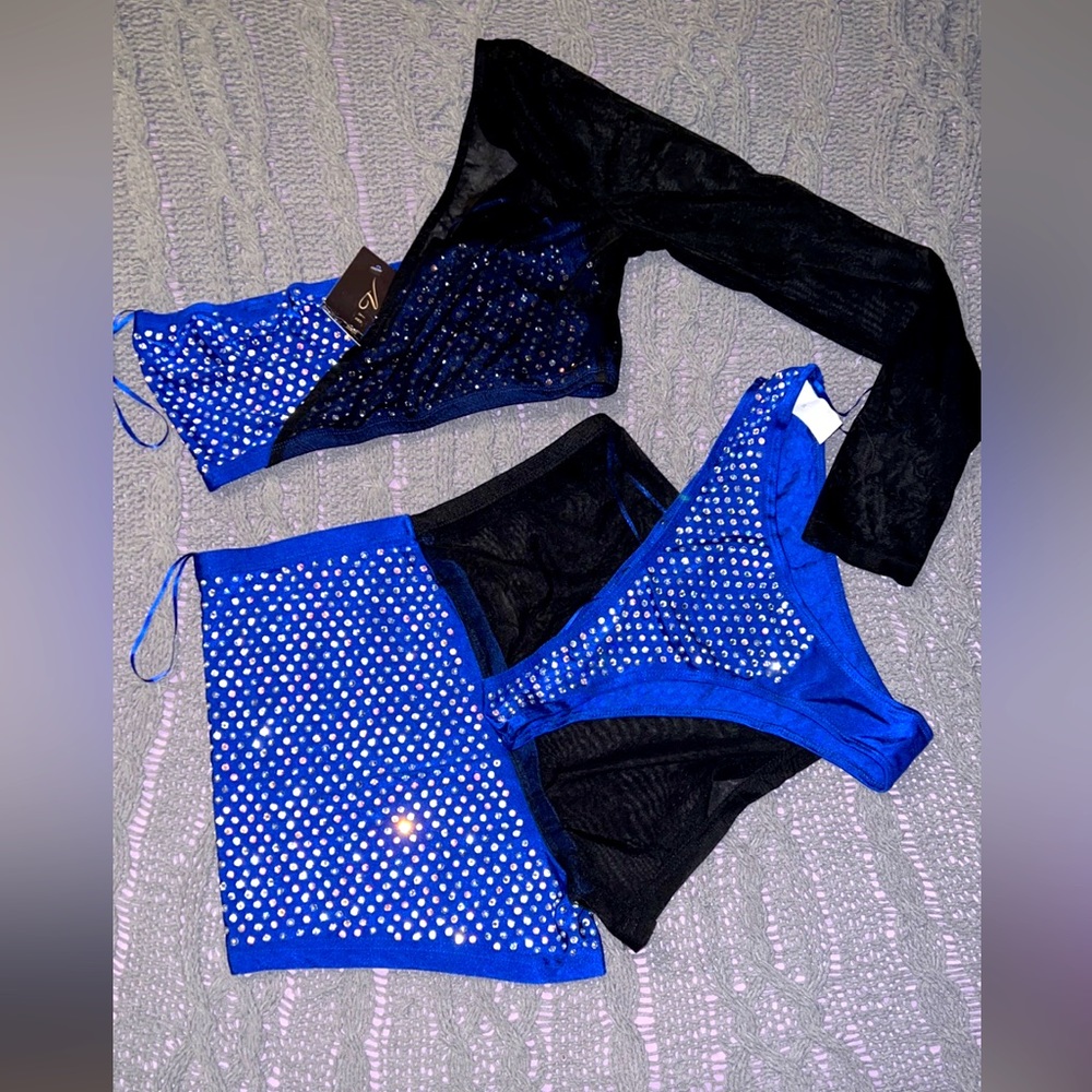 TWO PIECE BLING SET